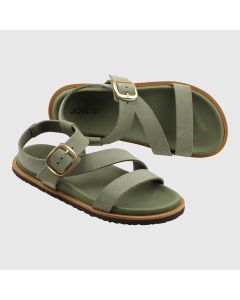 Sommarsandal fr&aring;n Footsoul. Gr&ouml;nt mockaskinn med metallsp&auml;nne.