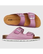 Sandal med två remmar och vit sula i färg lavendel. Korkfotbädd.