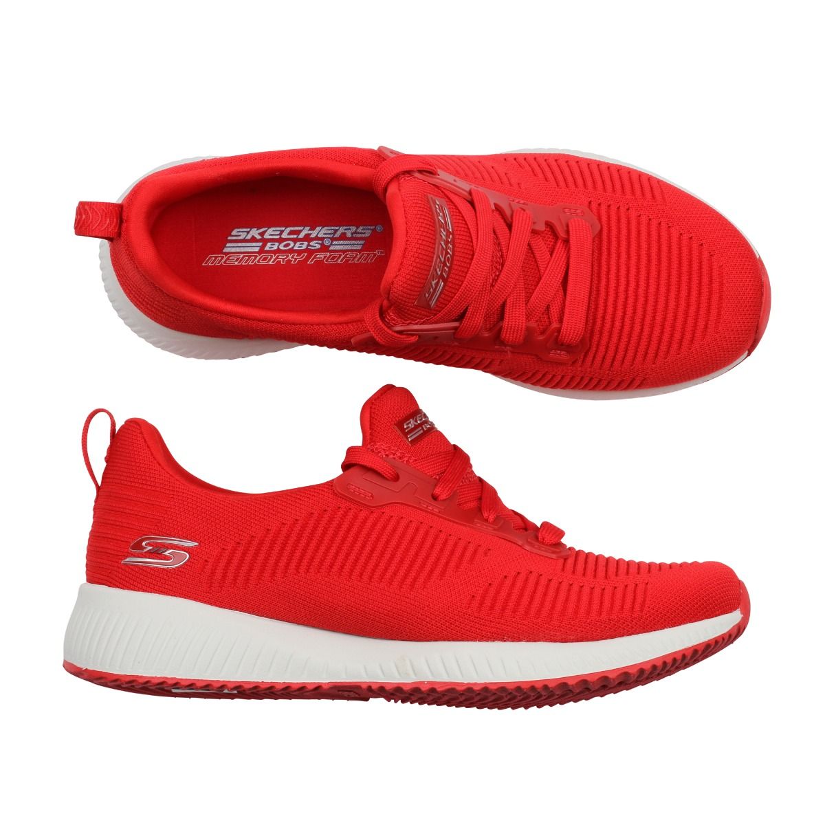 Skechers BOBS röda sneakers, säljs till förmån för hemlösa hundar.