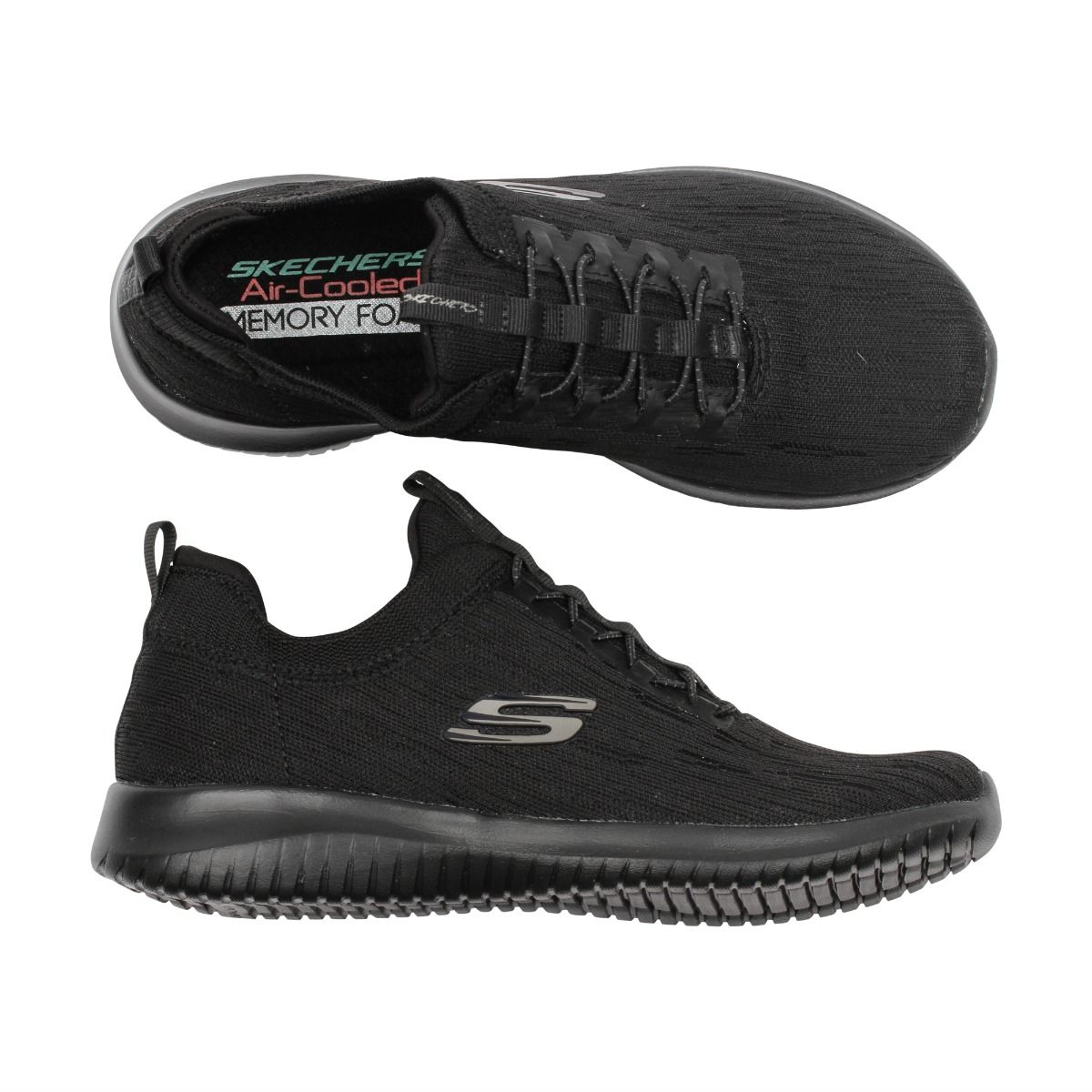 Svart ultralätt sneakers från Skechers. Bekväm drag-på-modell.