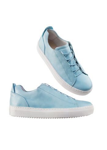 Klassiska italienska sneakers i mjukt skinn, finns i grått och svart. Med maximalt stötdämpanade och uttagbar innersula.